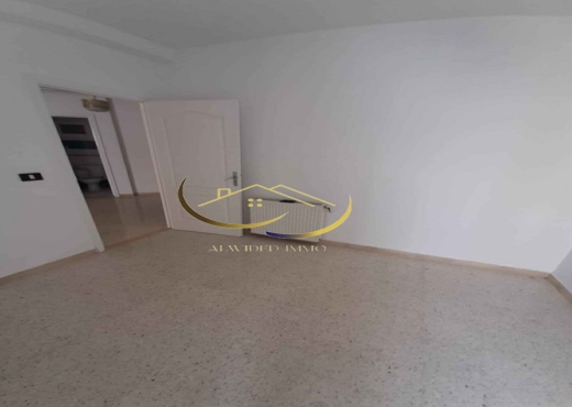 A VENDRE UN APPARTEMENT S+3 A CITE WAHAT - Bien immobilier à {"id":23,"country_id":219,"name":"TUNIS","slug":"tunis"} - Agence Immobilière immo\'in